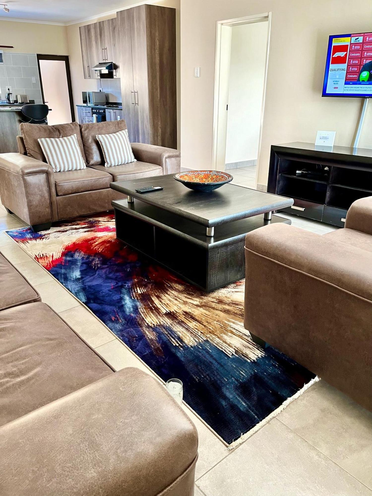 Rehoboth Ezulwini Suites Lobamba エクステリア 写真