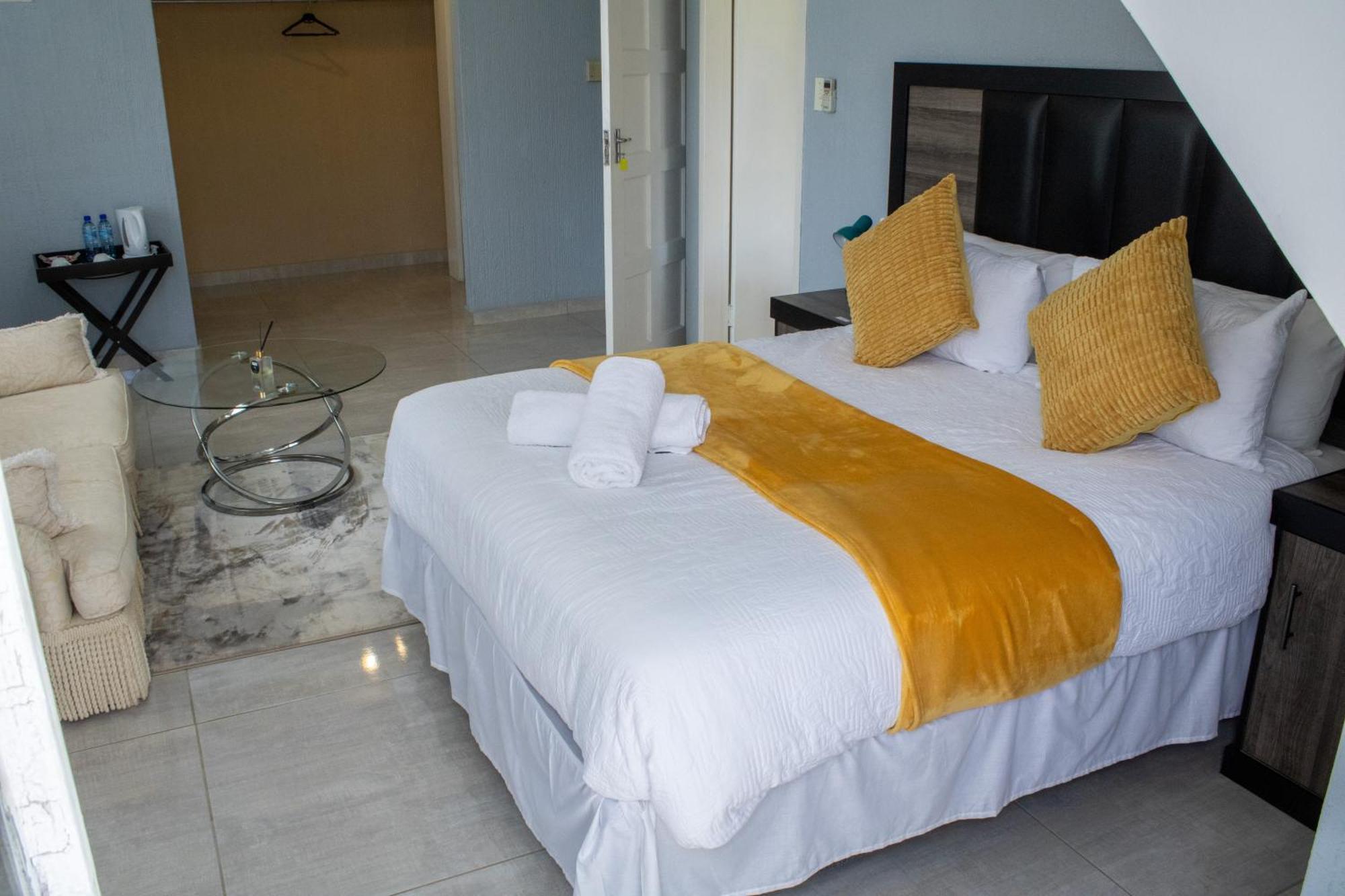 Rehoboth Ezulwini Suites Lobamba エクステリア 写真